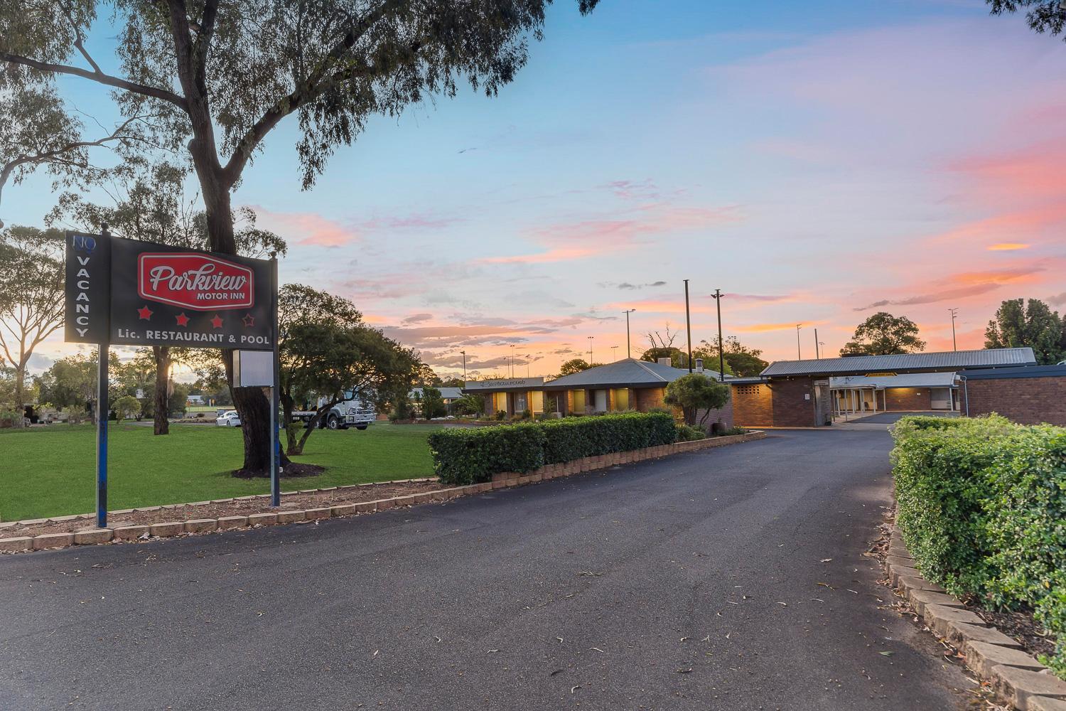 Parkview Motor Inn Parkes Exterior photo