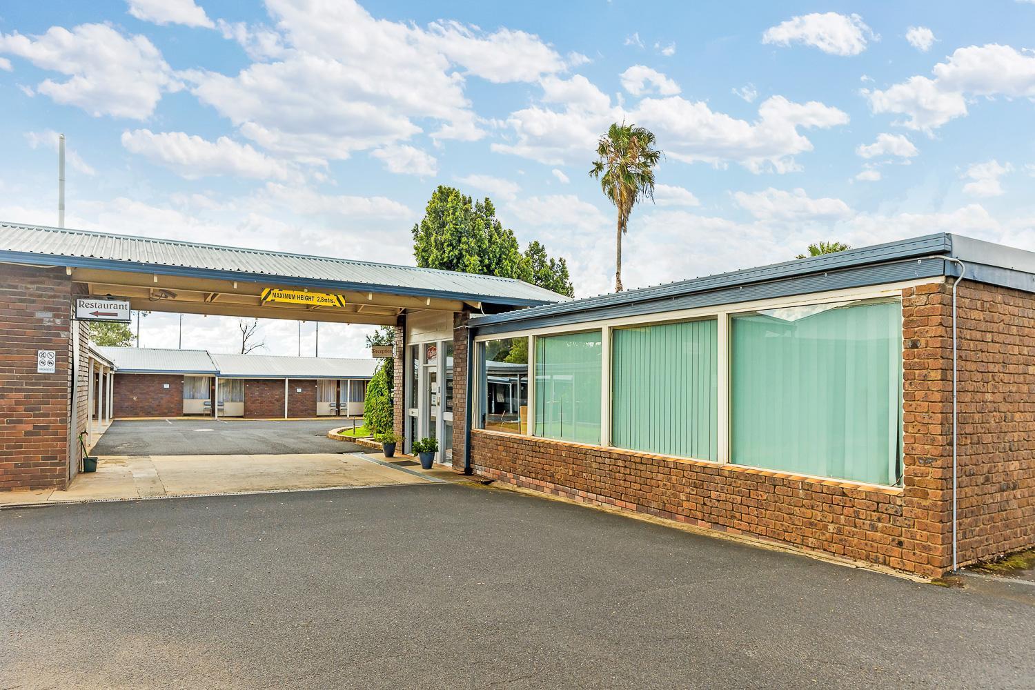 Parkview Motor Inn Parkes Exterior photo